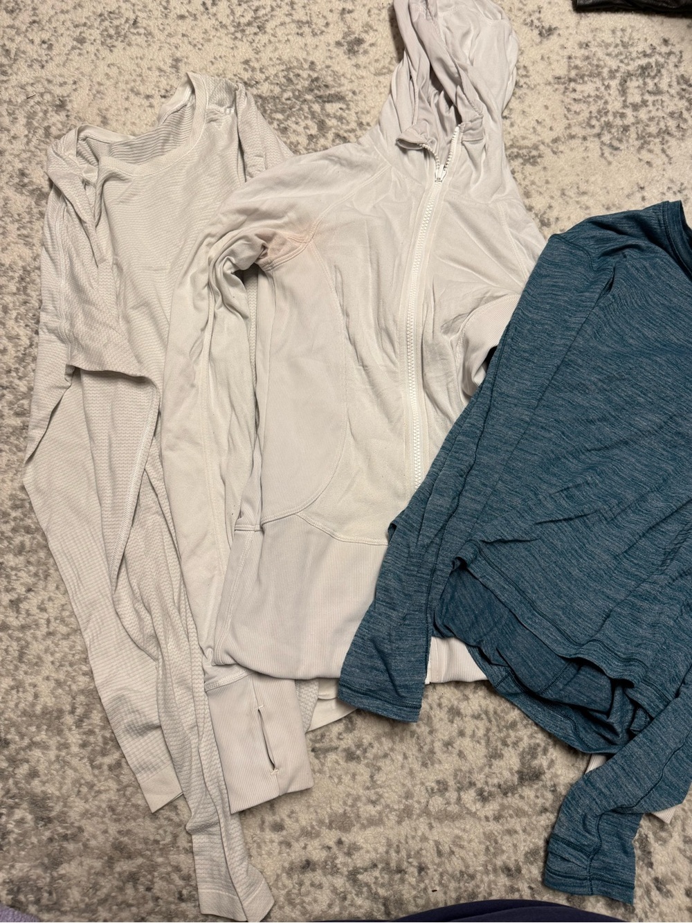 Lululemon Mixed Clothing Lot 11 Pieces Multiple Sizes Flawed Stains Pilling - Picture 13 of 15